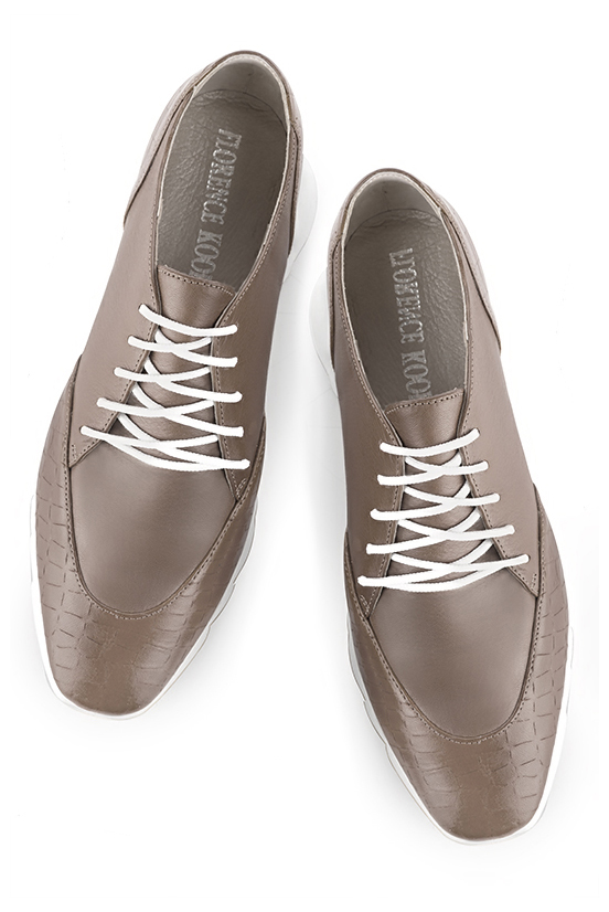 Bronze beige women's casual lace-up shoes. Square toe. Low rubber soles. Top view - Florence KOOIJMAN